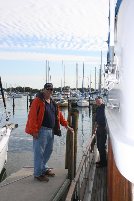 Norm and Ian docking the boat