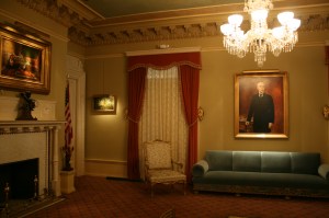 The Ladies' Parlour, with Flagler's portrait