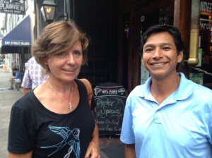 Outside Tondee's Tavern and my jeansforgenes.org t-shirt
