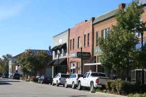 Main St, Columbia