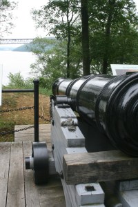 32-pounder overlooking the Hudson River