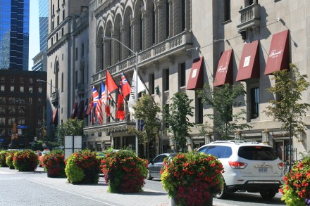Royal York Hotel, Front St
