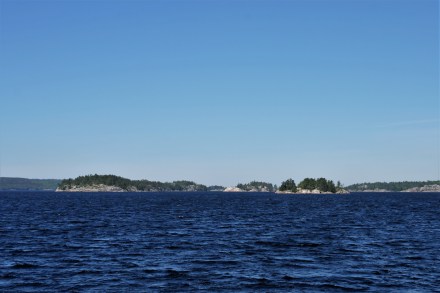 IMG_0186Leaving Spanish, approaching Norquay Island