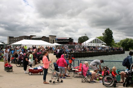 IMG_0037Waiting for the air show