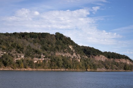 _MG_0013 (2)Outcrops at Beach Creek